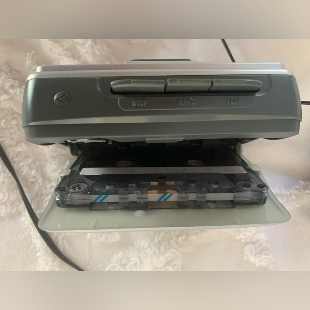 Audiophase Stereo Cassette Player w/Earphones, Portable, Silver - Picture 5 of 5